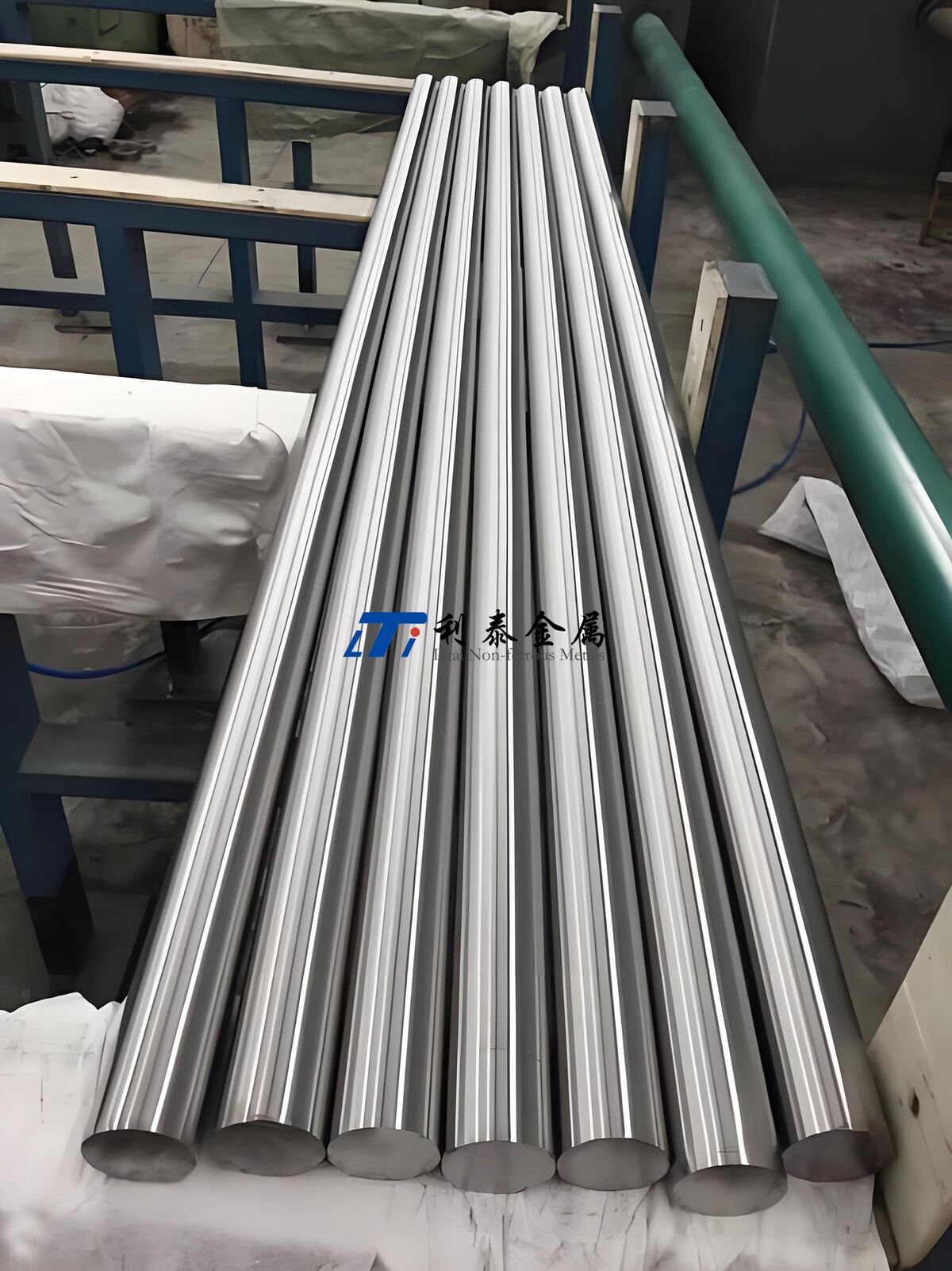 cf55ef127136fd433e29cce8fe9c7ffe 石油化工与精密化工用锆棒